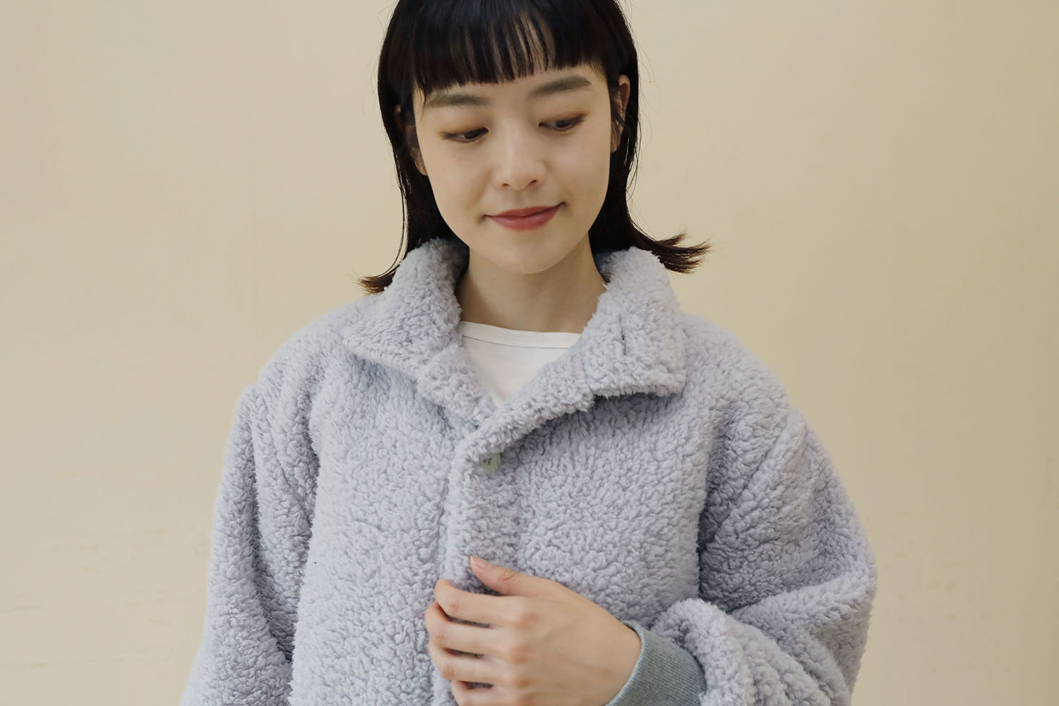 着る毛布 ショート丈 衿部分