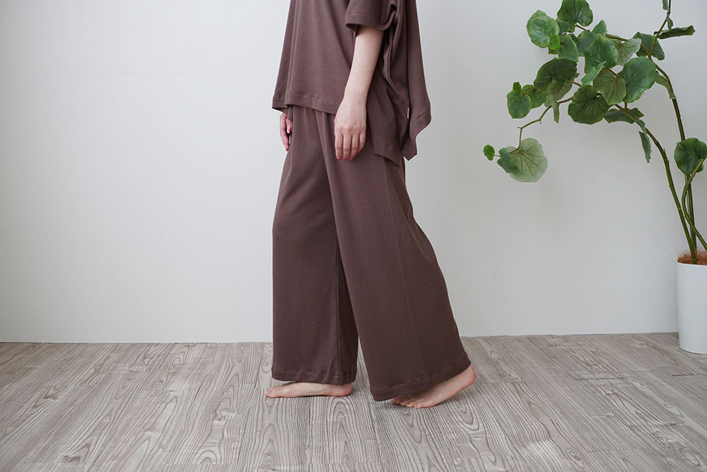 ふるさと納税 服 女 京都府 京田辺市 moun　ポンチョ風　レディース　ルームウェア　綿モダール　日本製　M〜L（ブラウン） ブラウン moun ポンチョ風 レディース ルームウェア 綿モダール 日本製 M