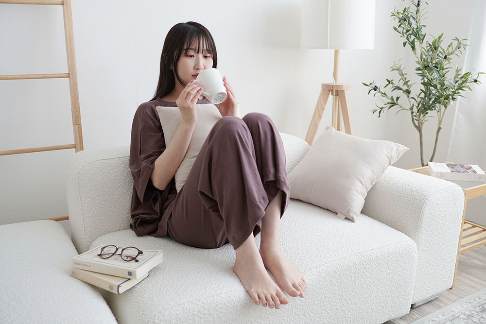 ふるさと納税 服 女 京都府 京田辺市 moun　ポンチョ風　レディース　ルームウェア　綿モダール　日本製　M〜L（ブラウン） ブラウン moun ポンチョ風 レディース ルームウェア 綿モダール 日本製 M
